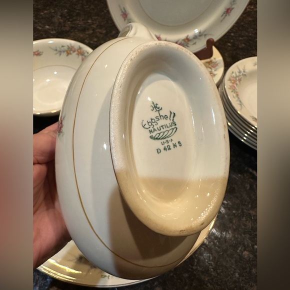 Eggshell Nautilus China by Homer Laughlin 18 items,vintage 1930’s, made in USA - Picture 8 of 12